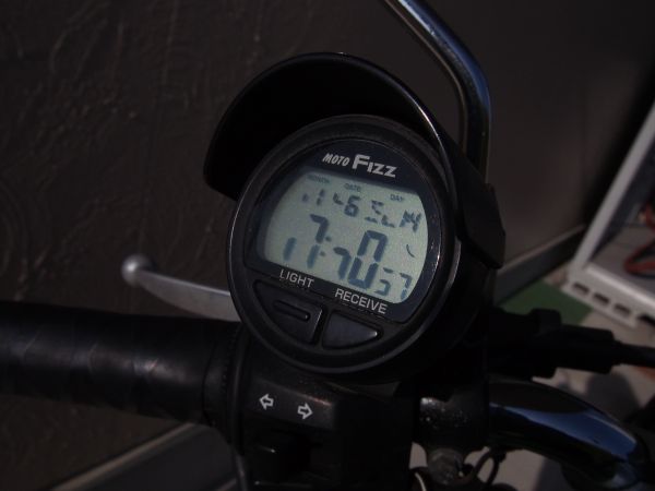 MOTOFIZZ　バイク用電波時計